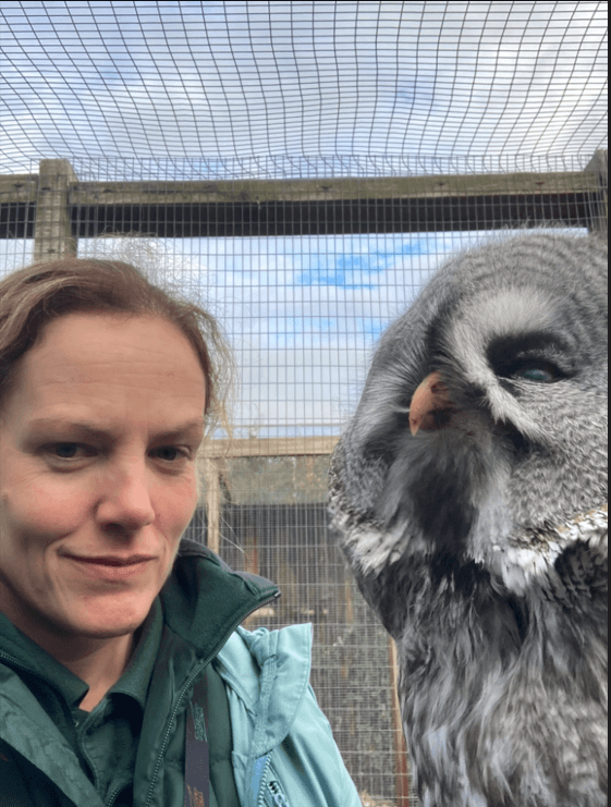 a picture of emma with an owl